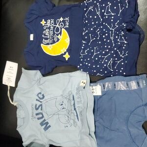 2 new short sets 0-3 months Baby brand